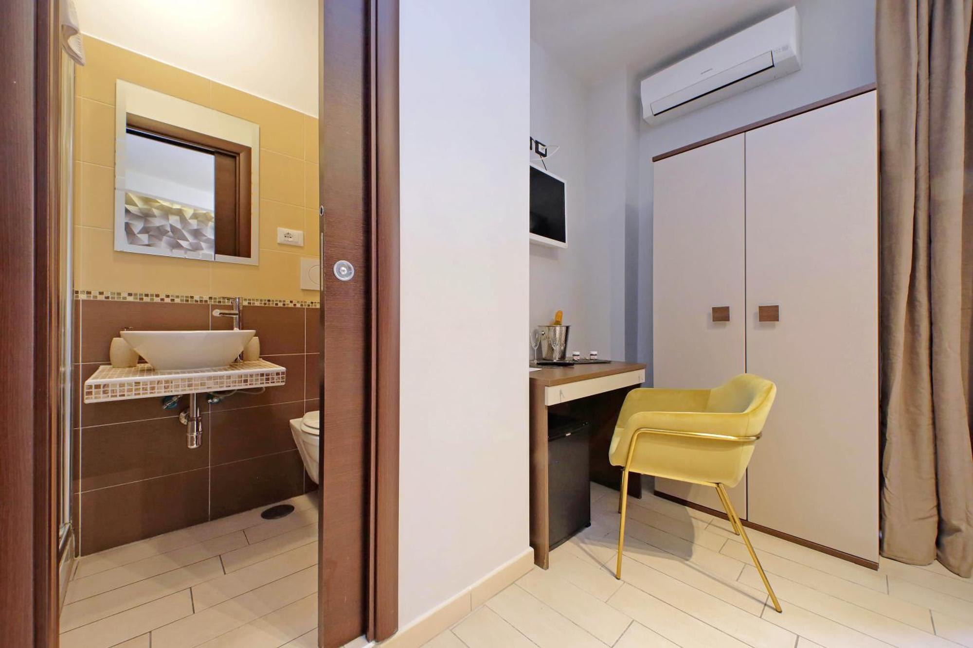 Roma Suite Centro Exterior photo