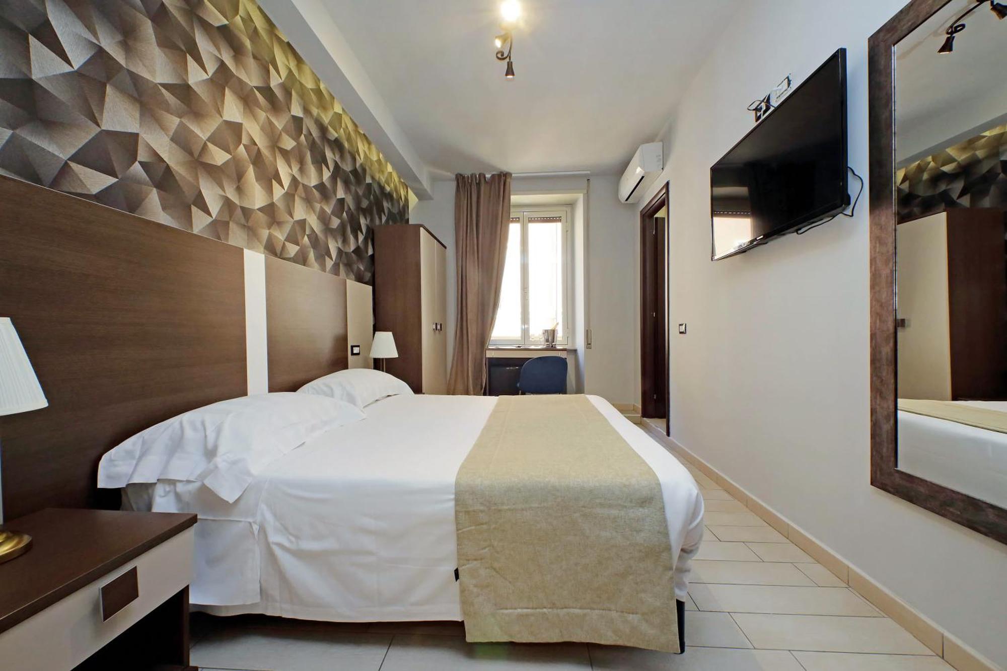 Roma Suite Centro Exterior photo
