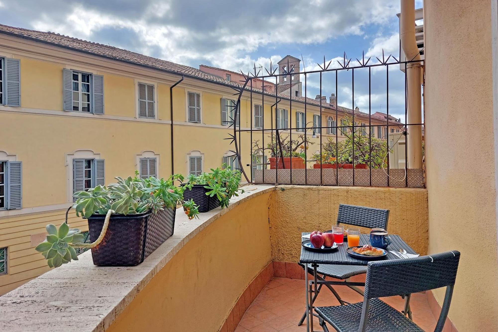 Roma Suite Centro Exterior photo